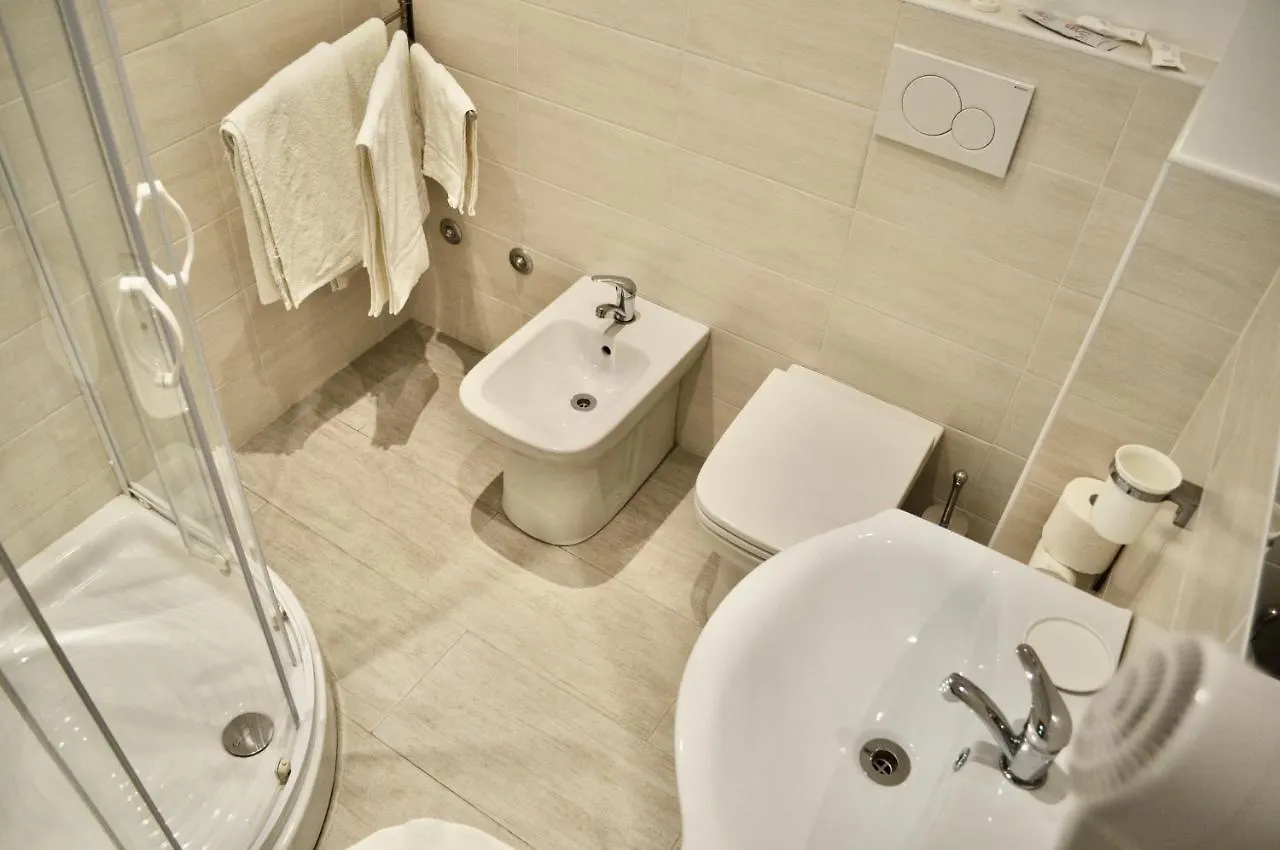 Hotel Corallo Garni Cattolica 3*,