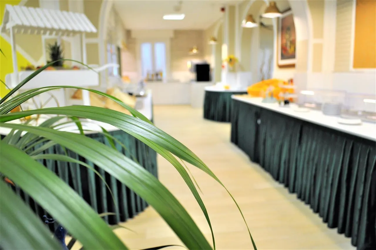 Hotel Corallo Garni Cattolica