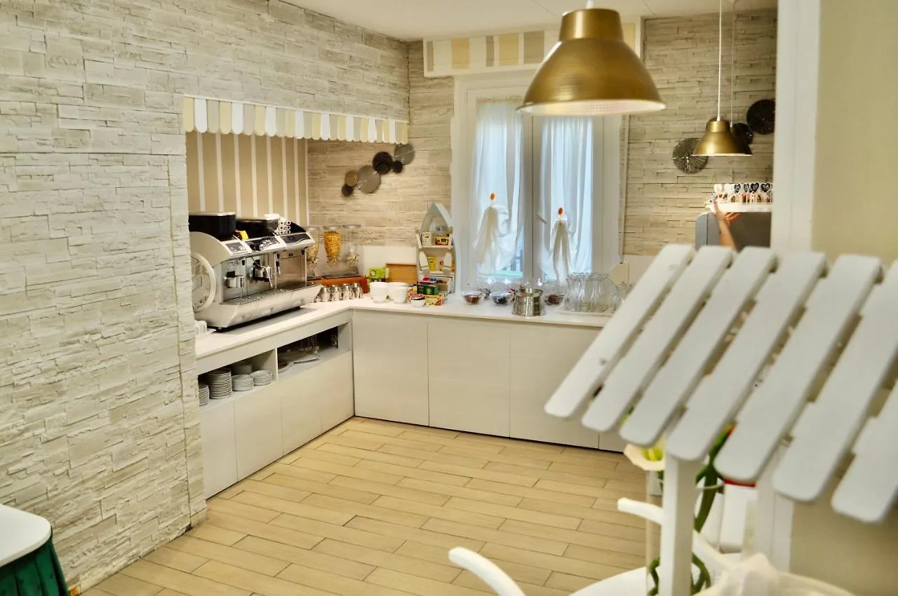 Hotel Corallo Garni Cattolica
